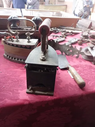 Plancha antigua de hierro