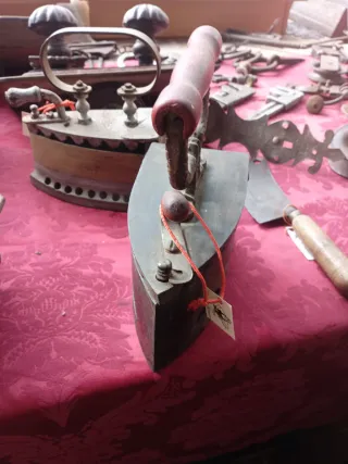 Plancha antigua de hierro