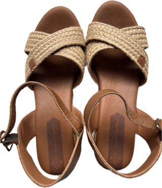 Sandalias cuña esparto y piel