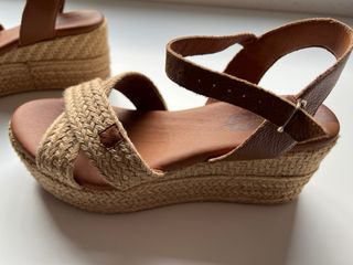 Sandalias cuña esparto y piel