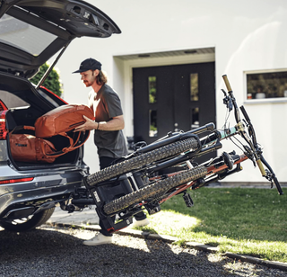 Portabicicletas Thule EasyFold XT 2 + brazo e-bike