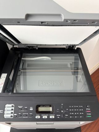 Brother MFC-L2700DW Multifunción