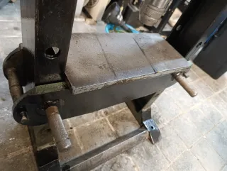 Prensa Hidráulica Mobus. Zaragoza de 20 Toneladas