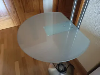 Lámpara de pie salón moderna.