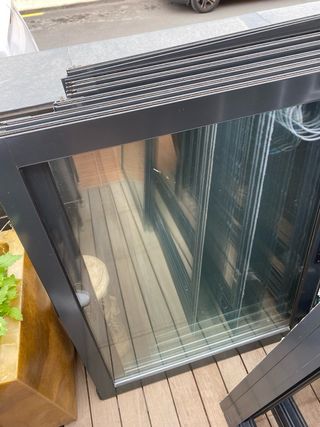 4 Ventanas Aluminio RAL 7016 con Motores y 2 mosqu