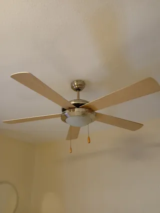 Ventilador techo con luz, 5 aspas y 106 cm diámetr