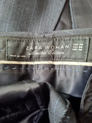 Traje Zara Chaqueta y Pantalón Gris Talla M