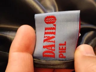 Cazadora Piel negra Motivos Serpiente