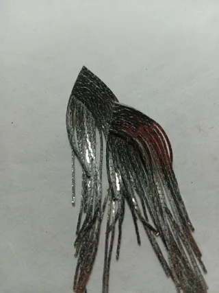 Pendientes dorados con piedra verde