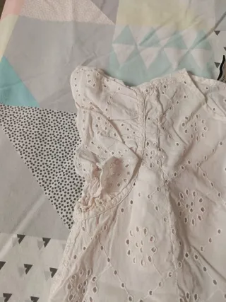 Blusa blanca con bordados