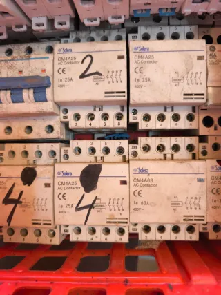 Lote material eléctrico interruptores automáticos