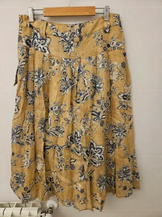 Falda midi Zara flores