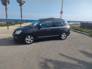 ((657944467))KIA Carens 2008 ((se acepta cambio))