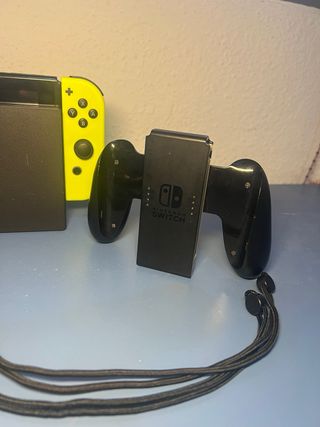 Como Nueva Nintendo Switch + accesorios