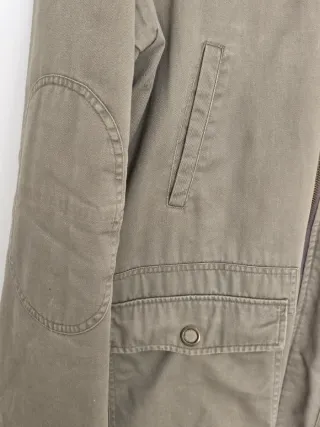 Chaqueta verde con capucha talla M