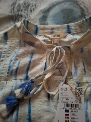 Blusa  multicolor talla XS