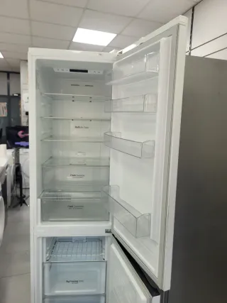 Nevera Combi 2,Cm LG + Garantía Con Entrega