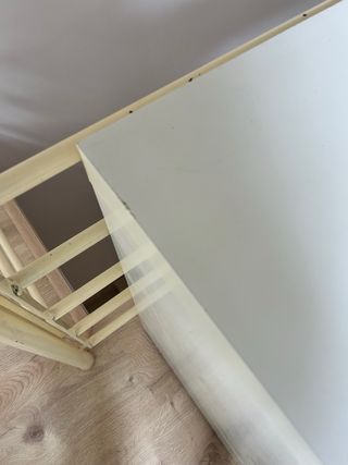 Mesa auxiliar estrecha IKEA blanca