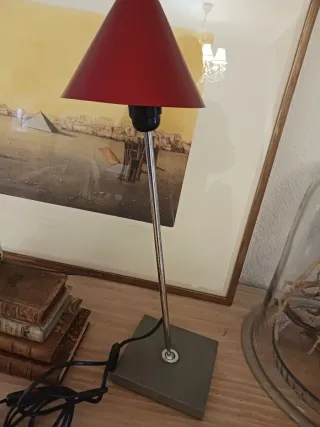 Lámpara de mesa Gira tremolada masana