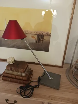 Lámpara de mesa Gira tremolada masana