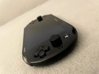 Ps Vita Slim PCH-2000 Mod