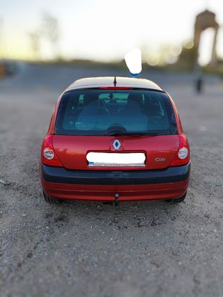 Renault Clio 2004