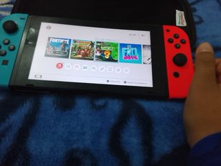 Nintendo Switch Azul y Rojo