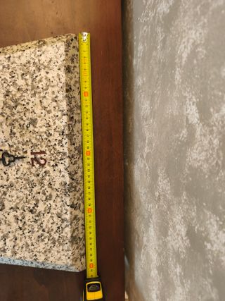 Orologio in granito funzionante