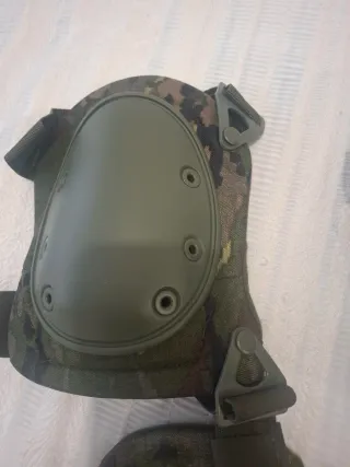 Rodilleras y coderas tácticas camuflaje