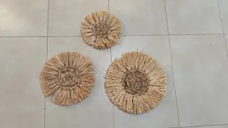 Decoración de pared de yute y ratán