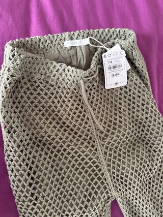 Pantalón niña crochet verde oliva