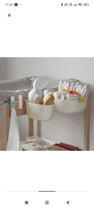 Cambiador Ikea con colchón hinchable y accesorios