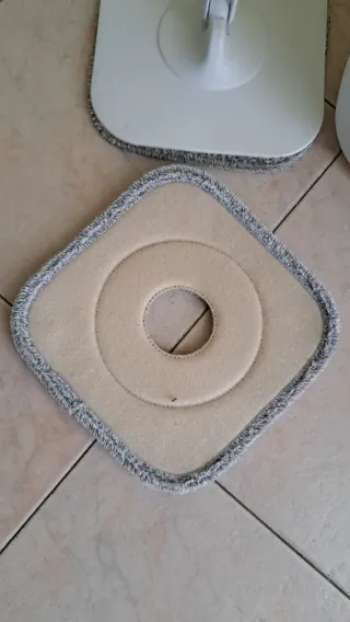 Secchio per lavapavimenti con strizzatore