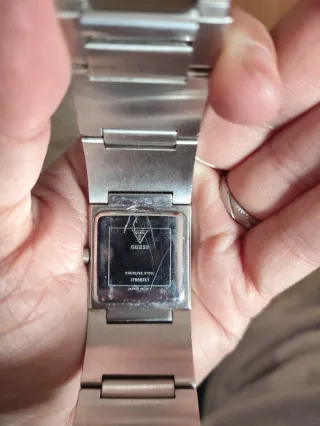 Reloj Guess Plateado