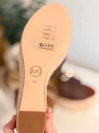 Sandalias Cuña Michael Kors Marrón y Dorado