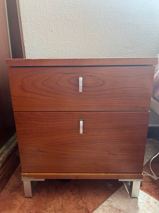 Mesita de noche madera y metal