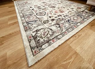 Alfombra estilo Boho en colores pastel