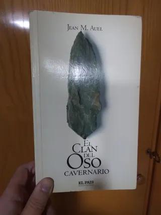El clan del oso cavernario