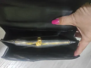 Bolso Pinko negro y dorado
