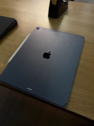 iPad Pro 12.9 2018 256GB + Apple Pencil + Funda