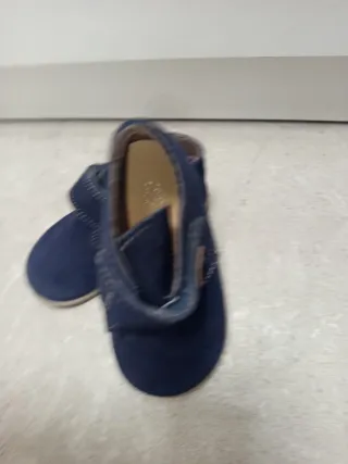 Zapatos niño azul talla 22
