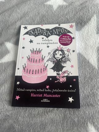 Libros colección Isadora Moon