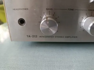Amplificador Sony TA-212 Integrado Plata