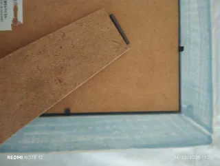 Marco de fotos azul desgastado