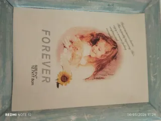 Marco de fotos azul desgastado