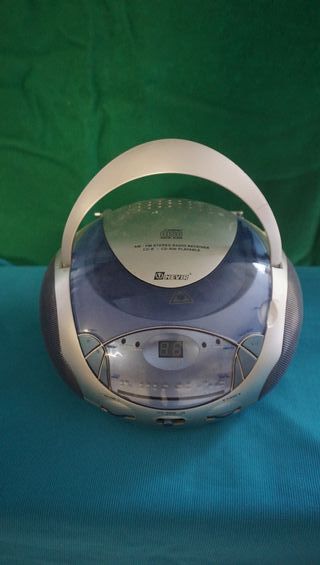 Radio CD Nevir AM/FM Estéreo Portátil solo radio