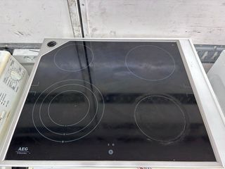 Horno vitrocerámica AEG