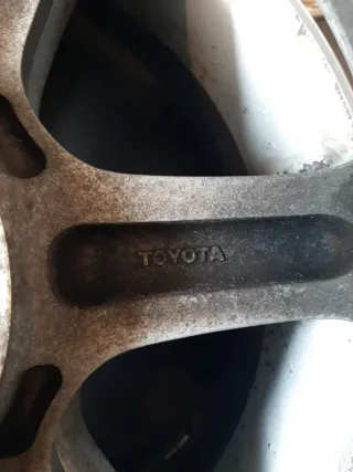 Llantas Toyota Yaris TSport 15 J15*5 1/2 JJ 99-05