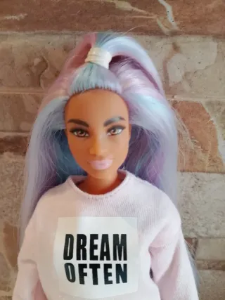 Barbie Curvy Unicornio