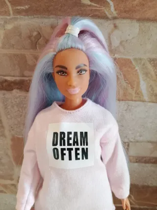 Barbie Curvy Unicornio